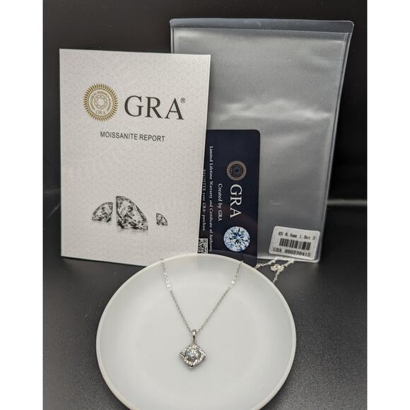 Authentic Moissanite Windmill Necklace Spring Ring Closure  925 Silver NWT - Picture 4 of 14